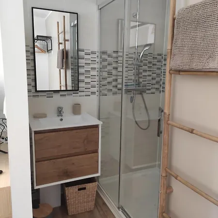 Maris Stella A 250m De La De Petit Philippe *