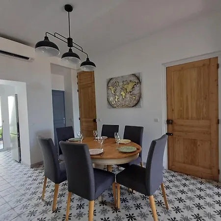 Maris Stella A 250m De La De Petit Philippe Dom wakacyjny